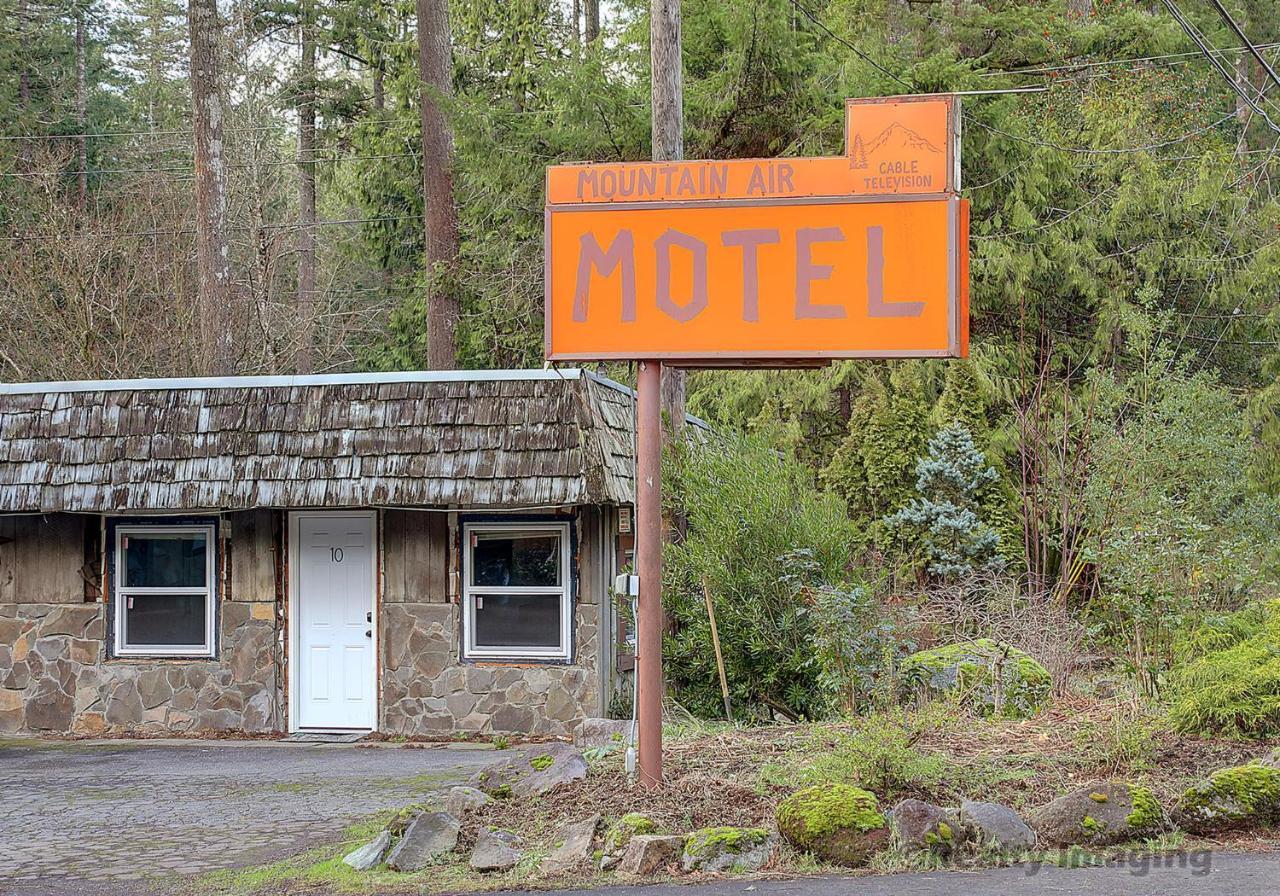 Motel Room With Kitchenette At Base Of Mt Hood Mount Hood Village Exterior foto